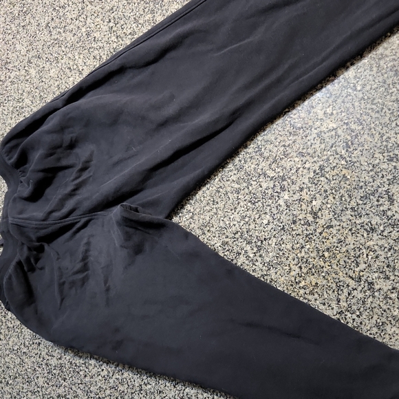 Black small under Armour sweatpants - Picture 2 of 3